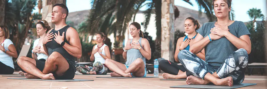 Yoga - Gentle Flow & Stretch 30'